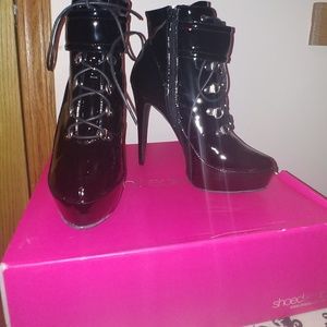 Darby by shoe dazzel